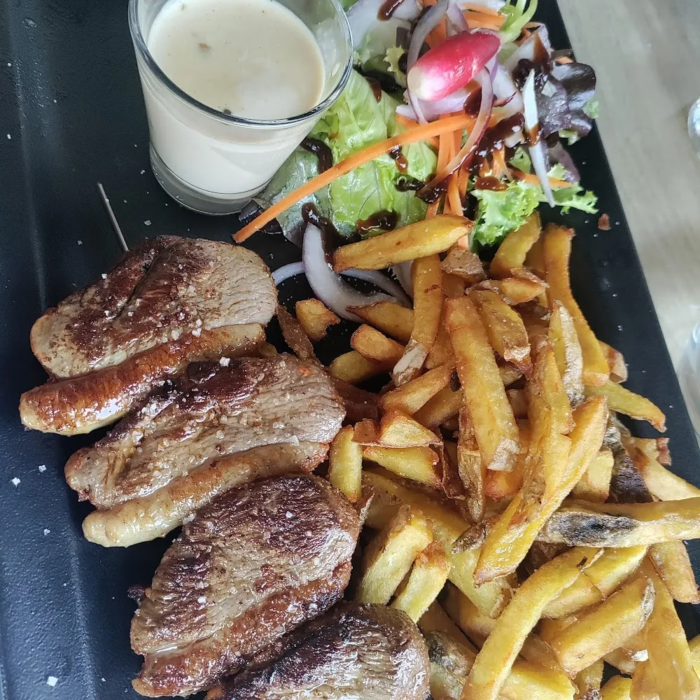 Magret de Canard Et Frites Maison