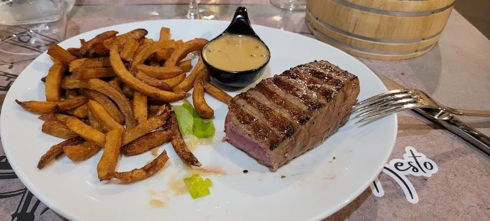 Piece de Bœuf Sauce Poivre Vert